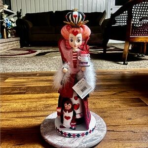Kurt Adler ~ Alice In Wonderland Queen Of Hearts ~ Red/ Black Nutcracker ~ New